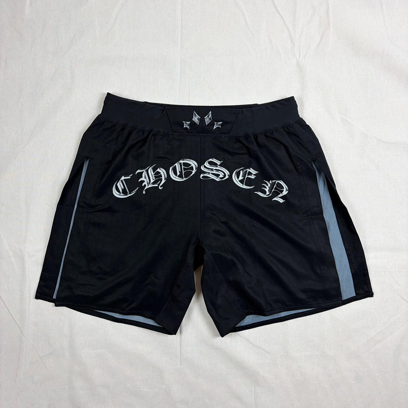 Spodenki MMA 2w1 CHOSEN – widok z przodu